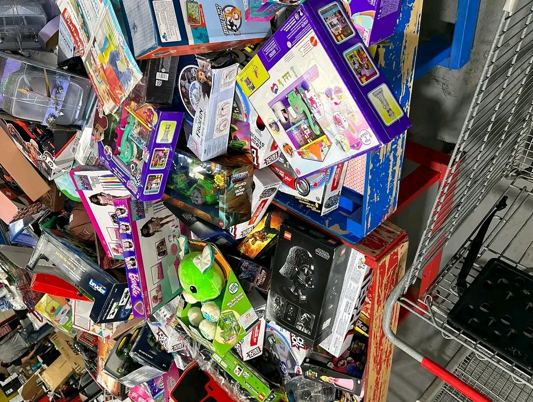 mixed pallets of toys, bedding, electric scooters and bicycle pallets