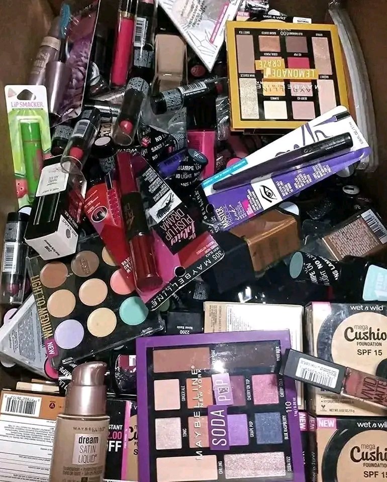 Women's make up pallets
