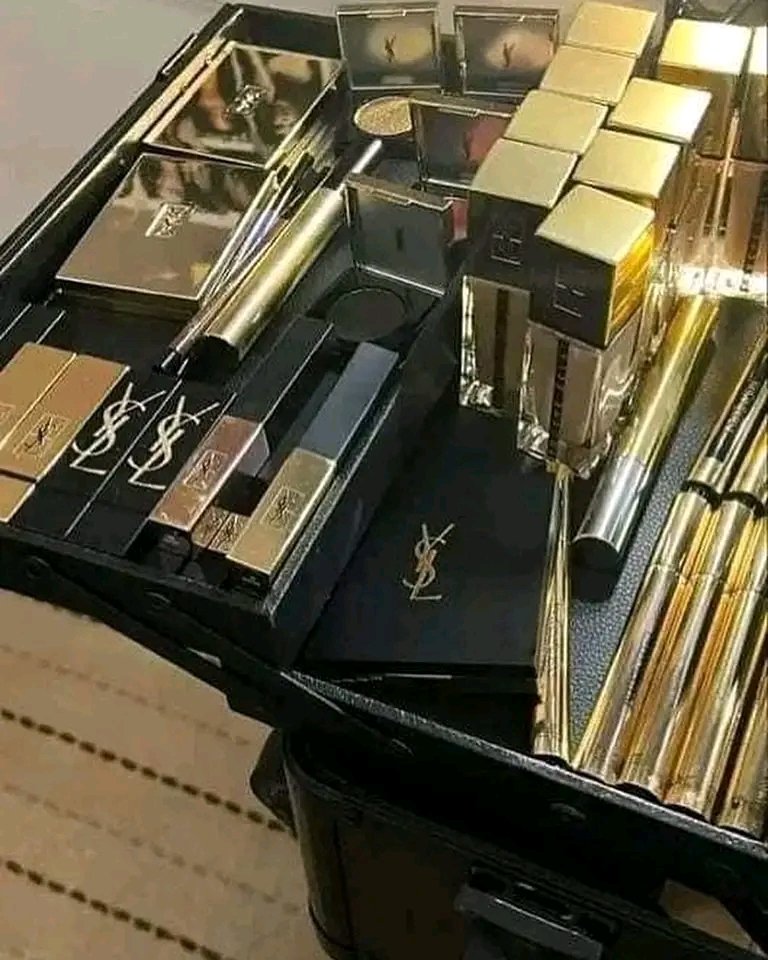 1700076312160