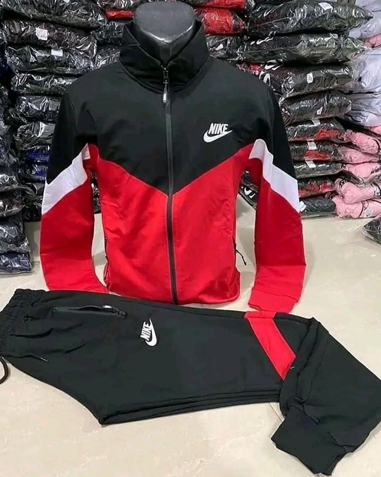 NIKE sport jogging suit pallets