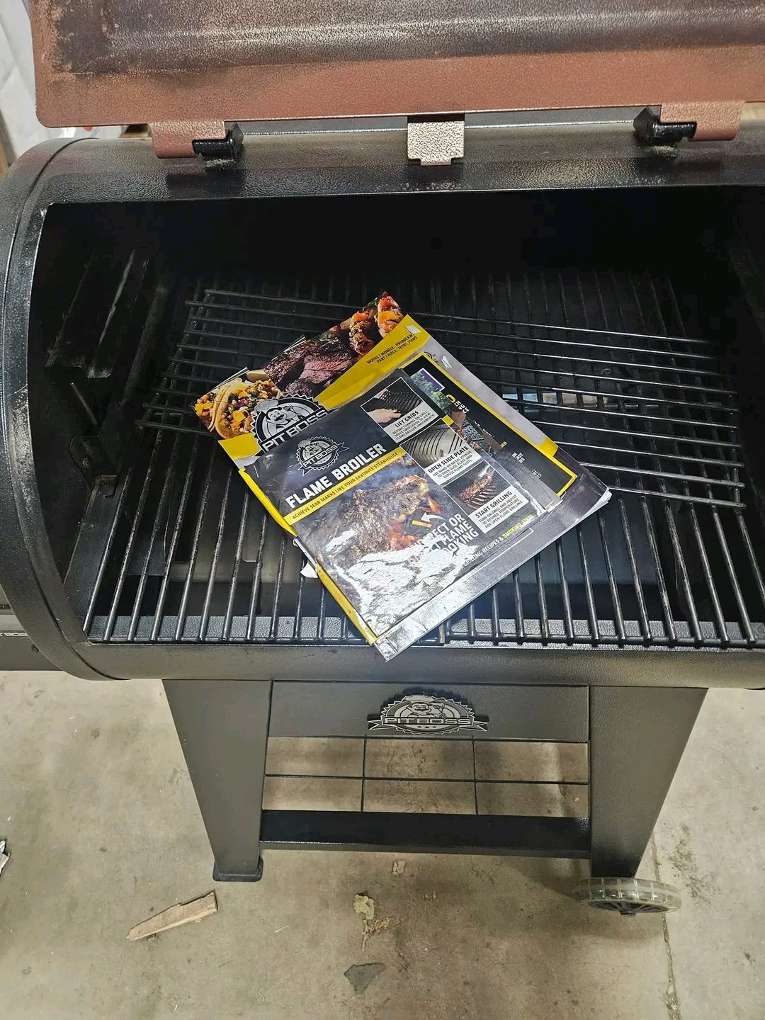 Pit Boss Lexington 540 Sq. In. Wood Pellet Grill With Flame Broiler and Meat Probe