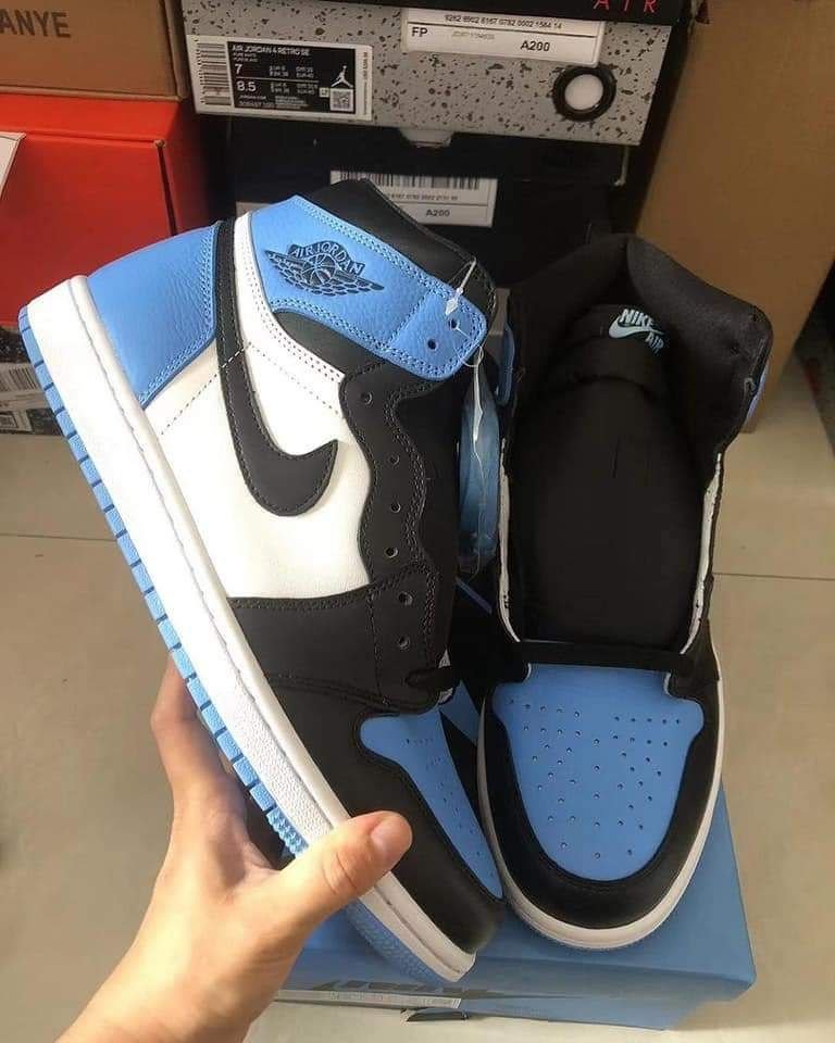 Men's sneakers