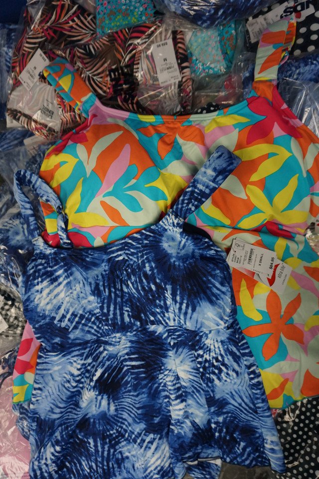 lands_end_wholesale_clothing_pallets_9_4_23_29__50984 (1)